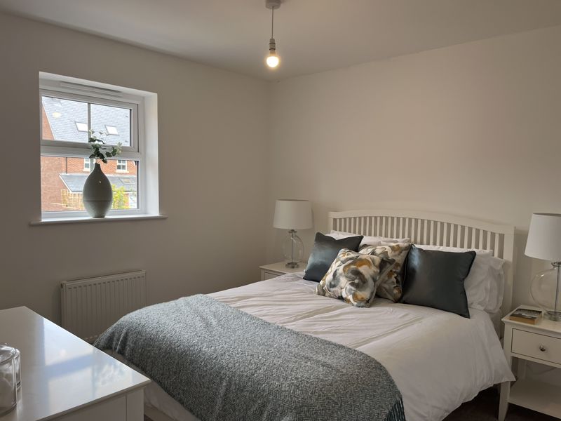 Bedroom- click for photo gallery